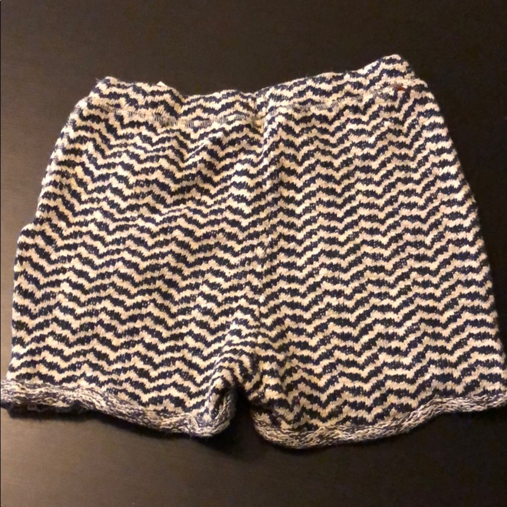 shorts - Picture 2 of 2